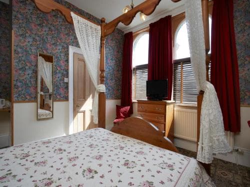 Fourposter Lodge