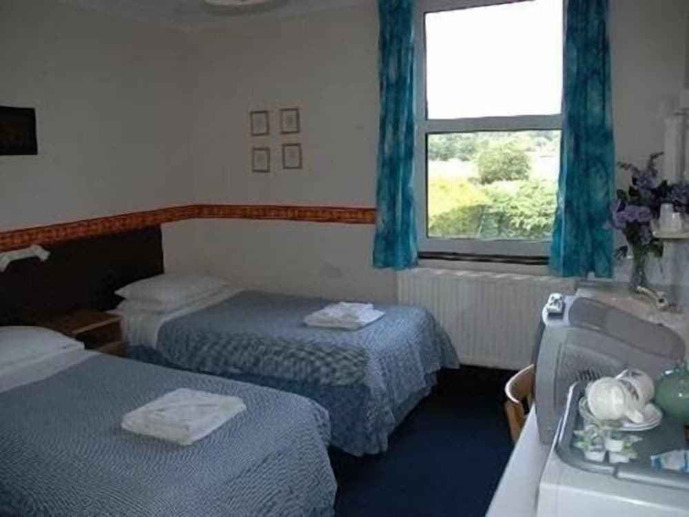 Bridge Guest House