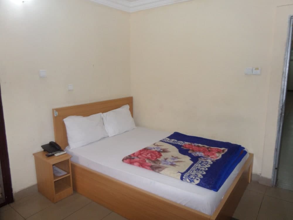 Avery Hotel