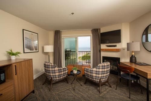 Shearwater Inn