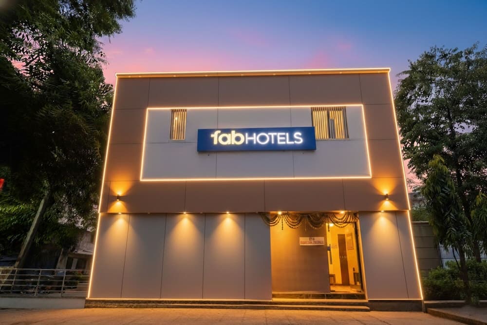 FabHotel The United