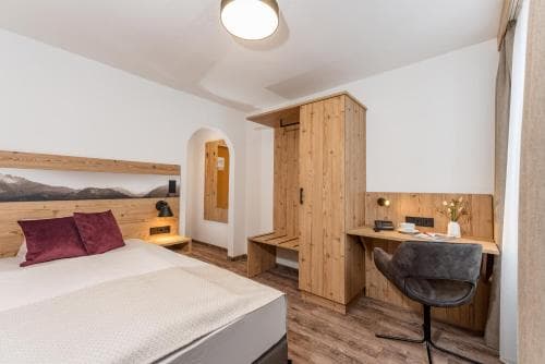 Hotel Hierzegger