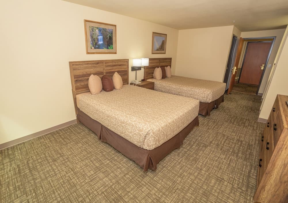 Clatskanie River Inn