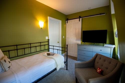 Primrose Inn
