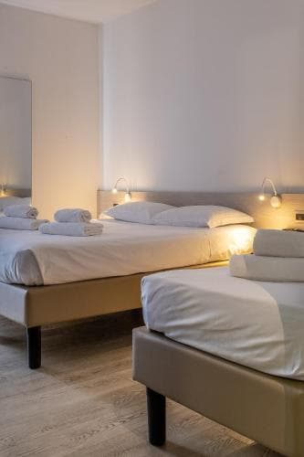 Roy Hotel