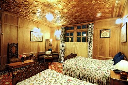 Triumph Houseboats