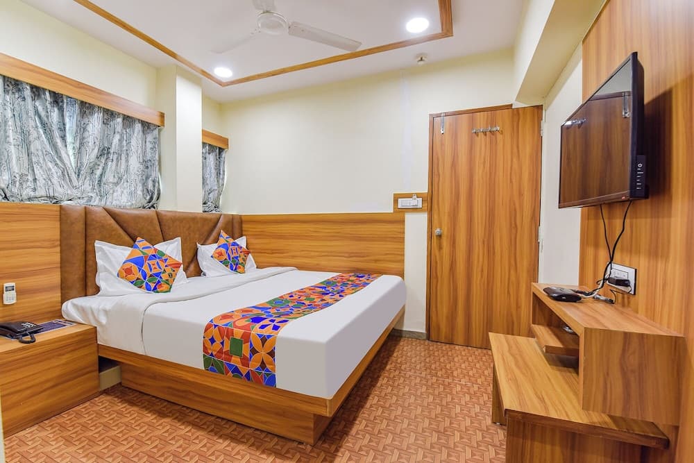 FabHotel Silver Inn