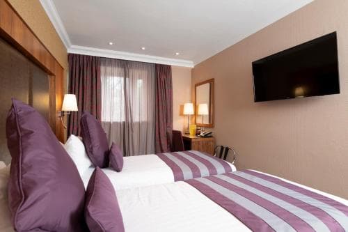 Donnington Manor Hotel