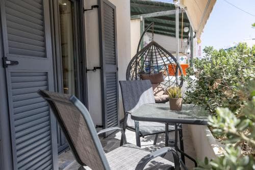 Naxos Petite Studios