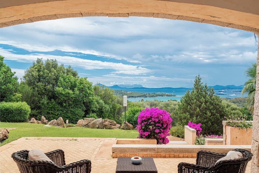 Hotel Petra Bianca