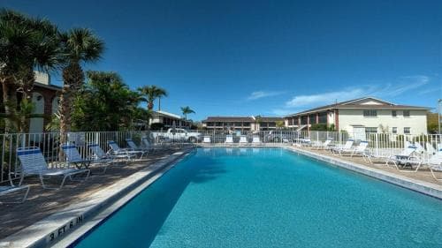 Palm Manor Resort