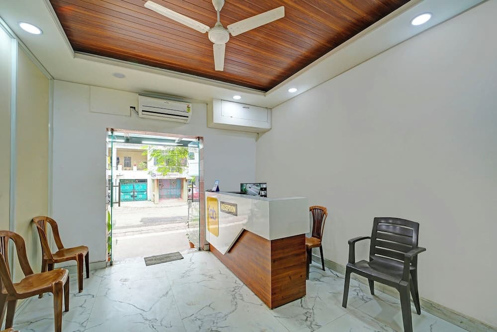Fabhotel Prathma