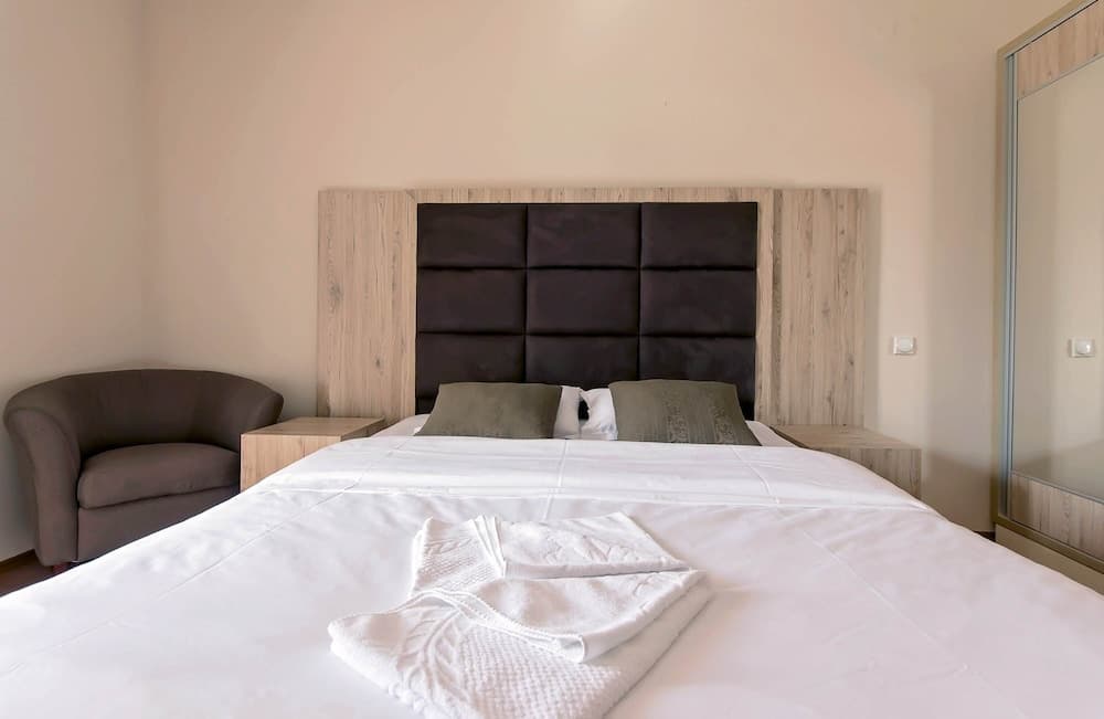 Hotel Holiday