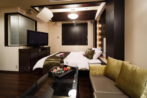 Hotel Myth M