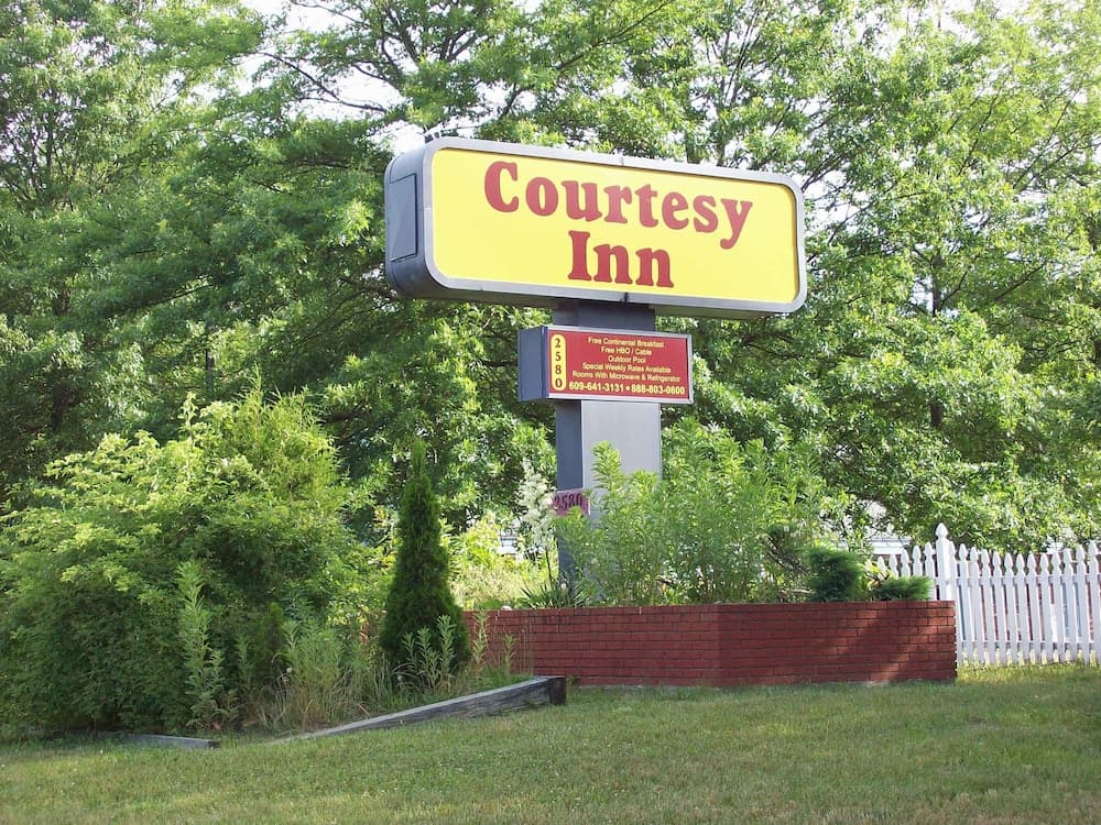 Courtesy Inn