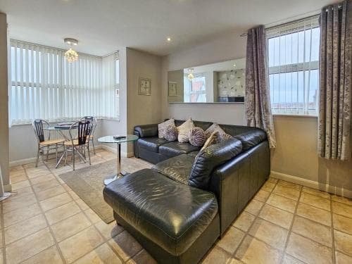 Pearl Suite