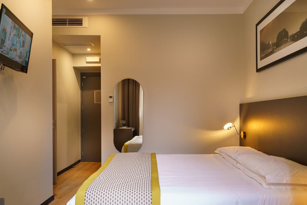 The Cross Hotel