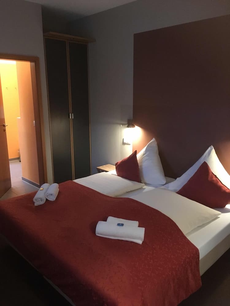 Maxi's Hotel