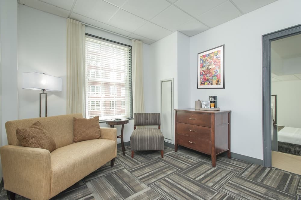 Hotel 140
