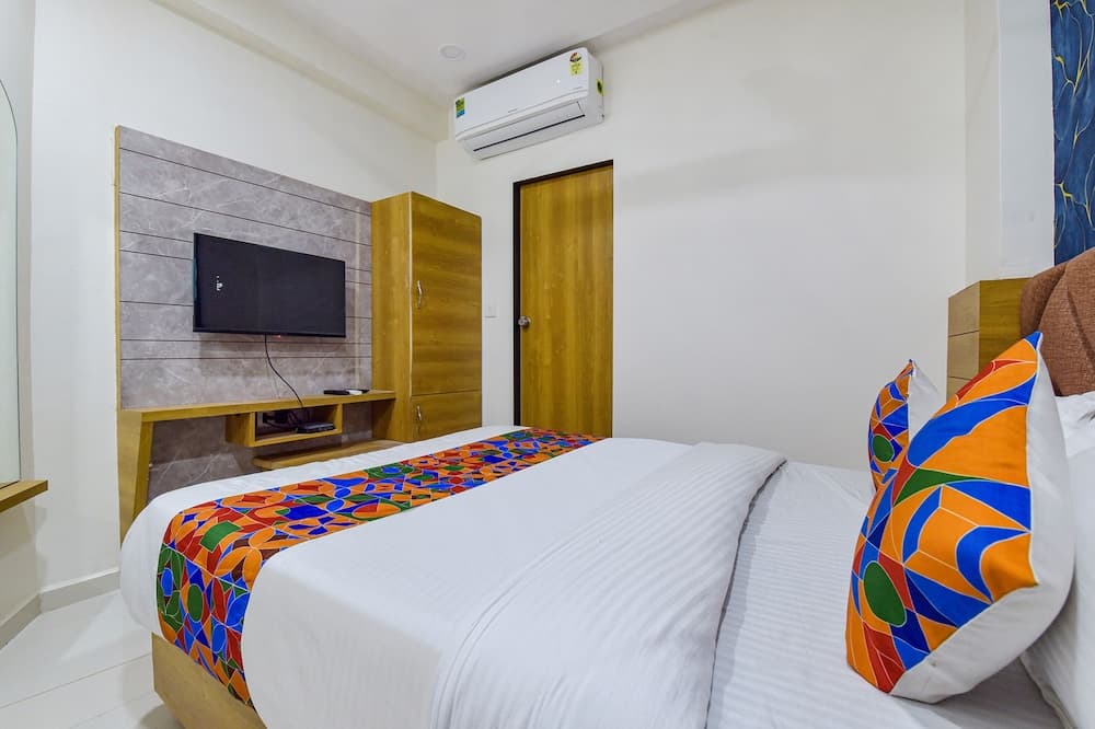 Fabhotel Green Tree