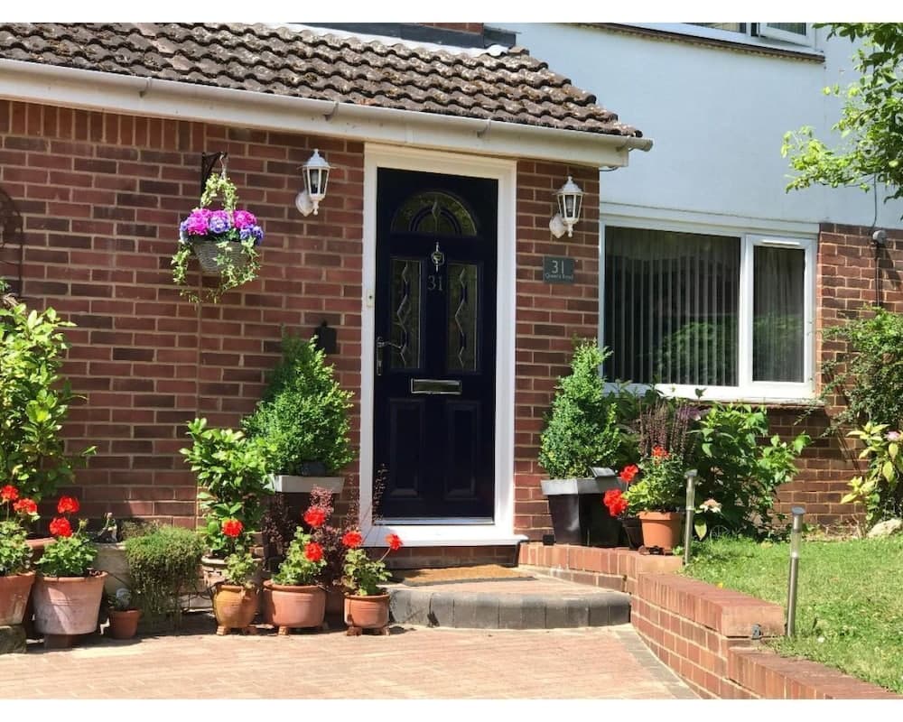 31 Queens Road B&B