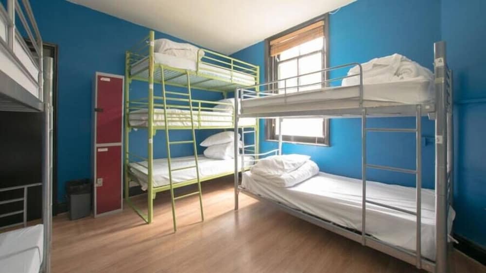 Phoenix Hostel