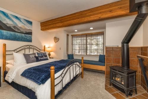 Donner Lake Inn B&B