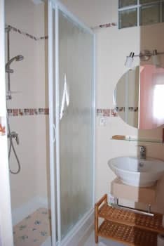 Au Logis De lYser