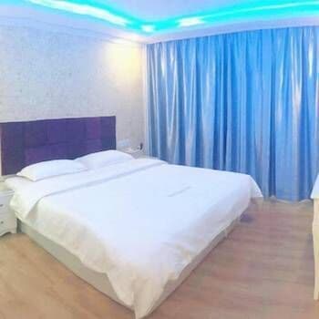 Weike Express Hotel