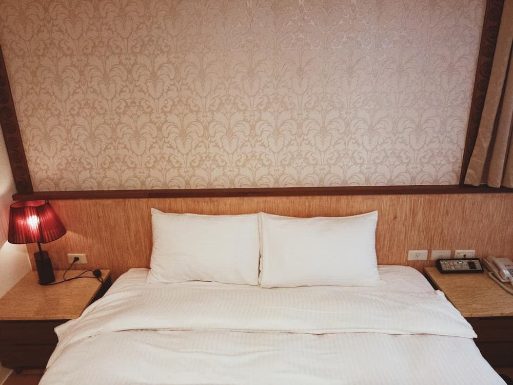 Jade Spring Hot Spring Hotel
