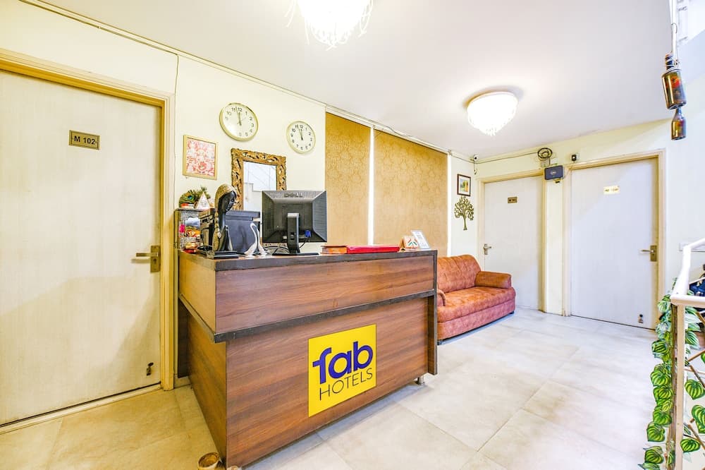 Fabhotel The Mikado