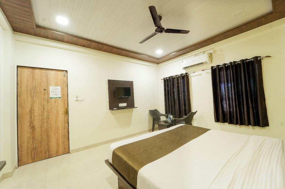 Hotel Raaya Regency
