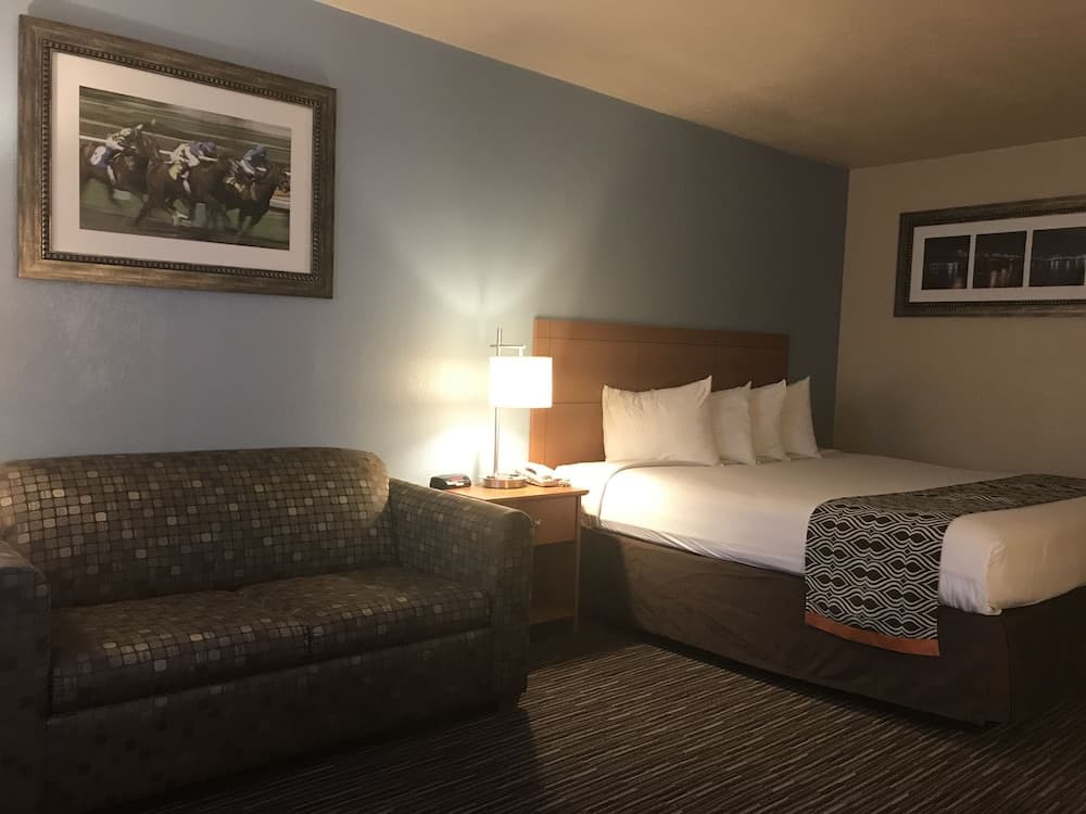 Ramada Louisville North