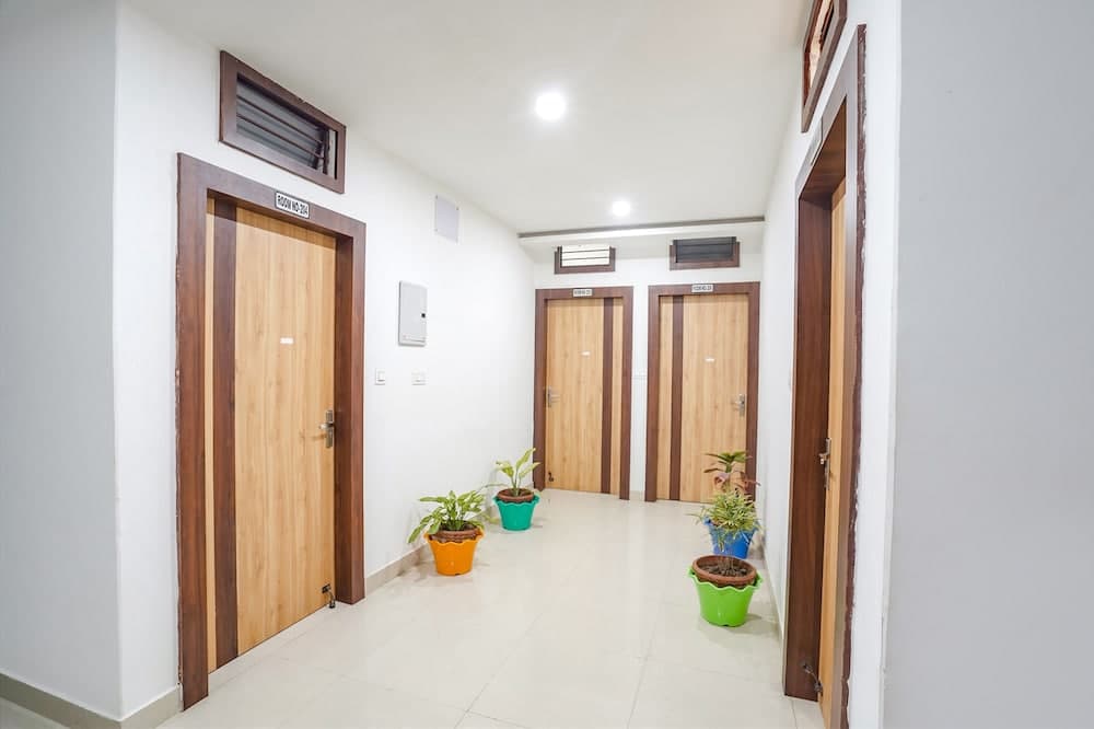 FabHotel Vairagi Inn