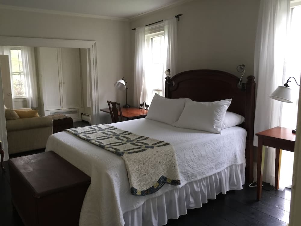 Eddington House Inn