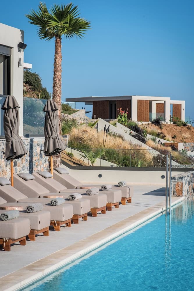 Happy Cretan Suites