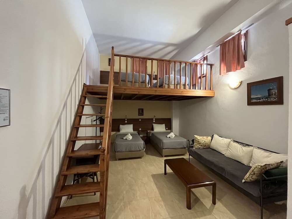 Eleni Rooms