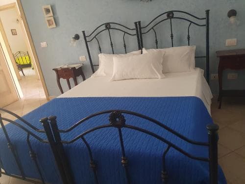Azzurro Mare B & B