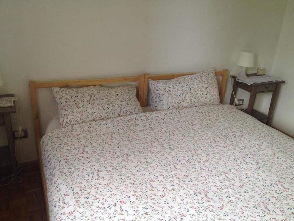 B&B White Rose