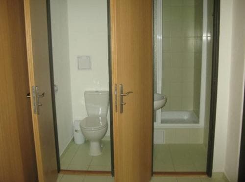 Uninova Hostel