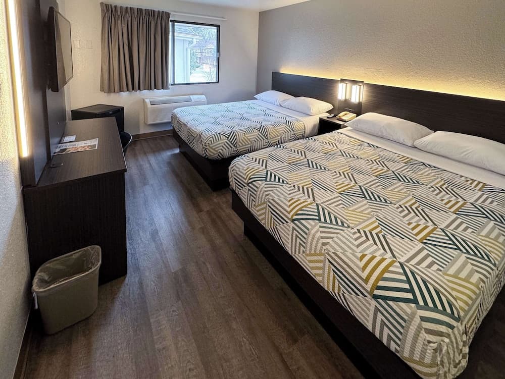 Motel 6-Glenview, IL - Chicago North