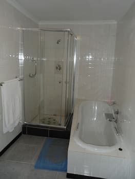 Magoras B&B