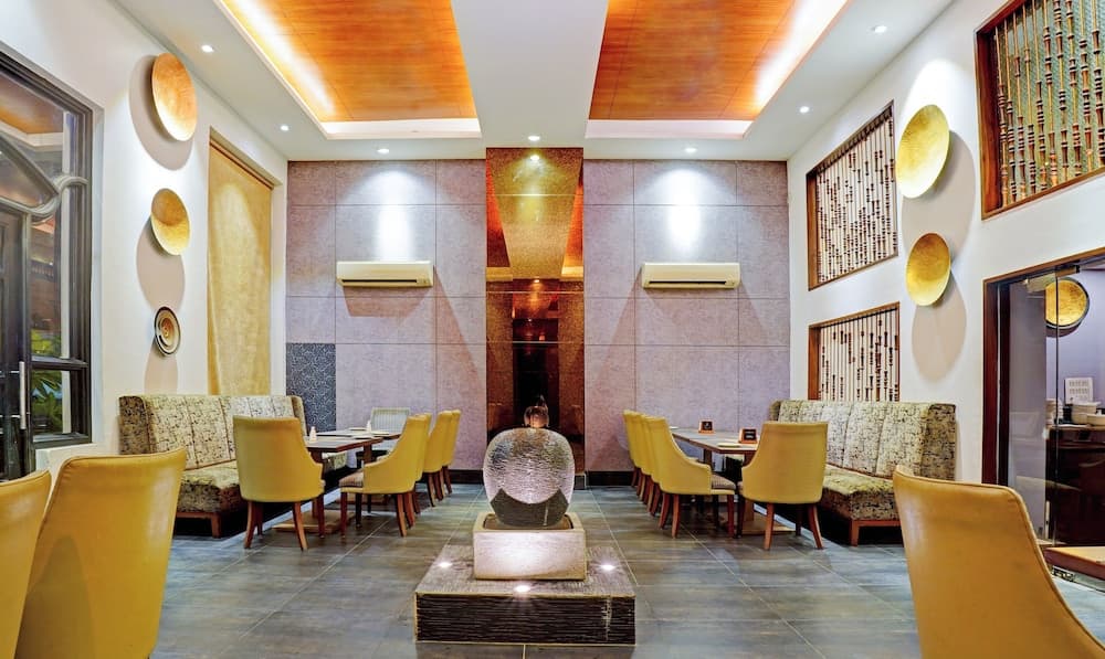 Treebo Trend Indiana Classic Lalkothi