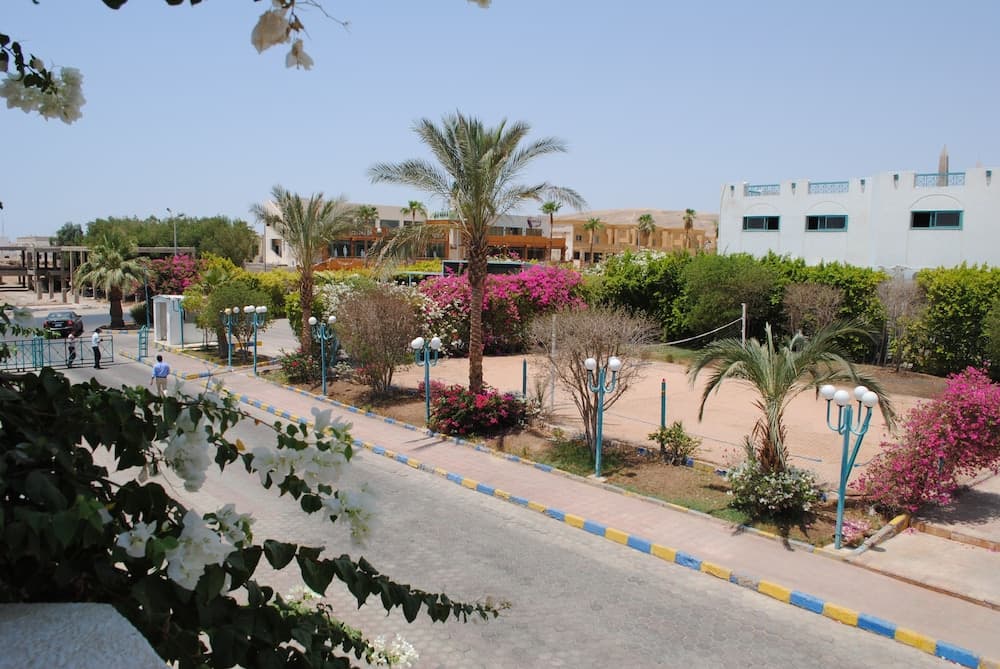 Sharm Cliff Resort