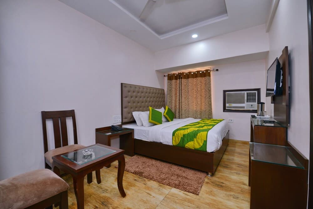 Hotel Blue Pearl Noida