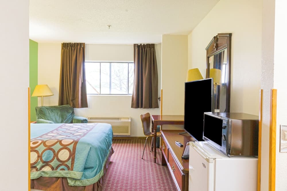 Super Rest Inn