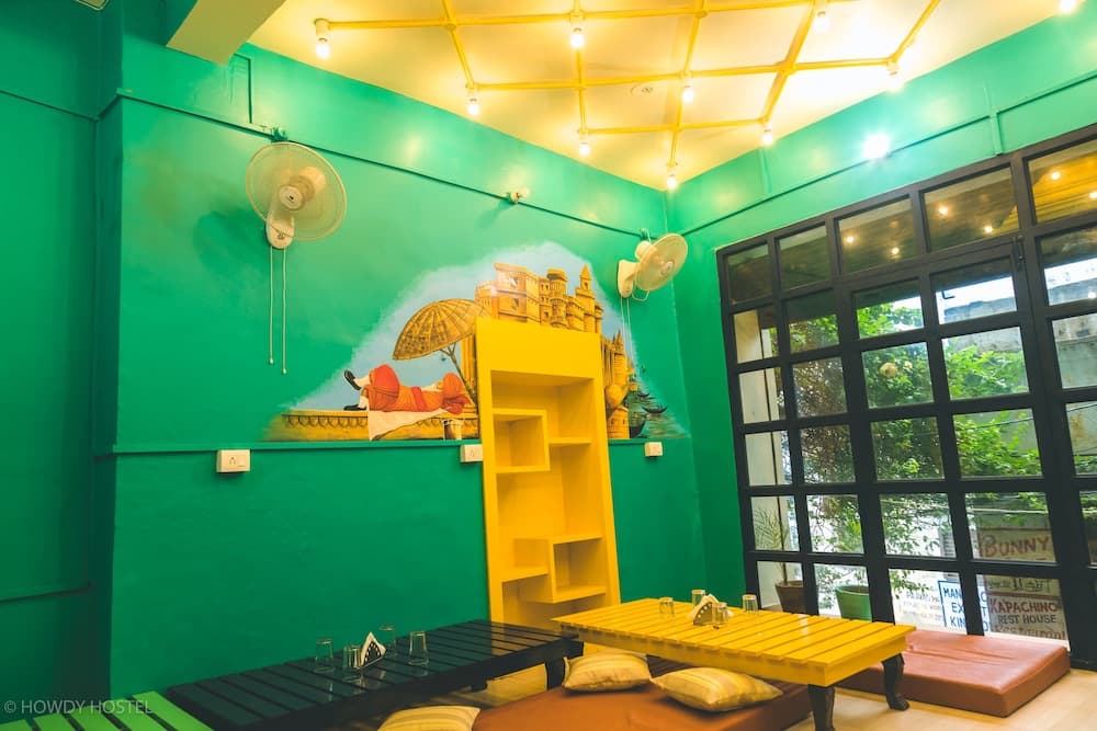 On The Ghat by Howdy Hostels