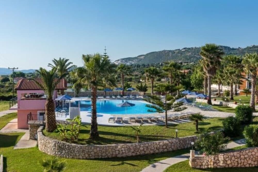 Sotiris Studios & Apartments