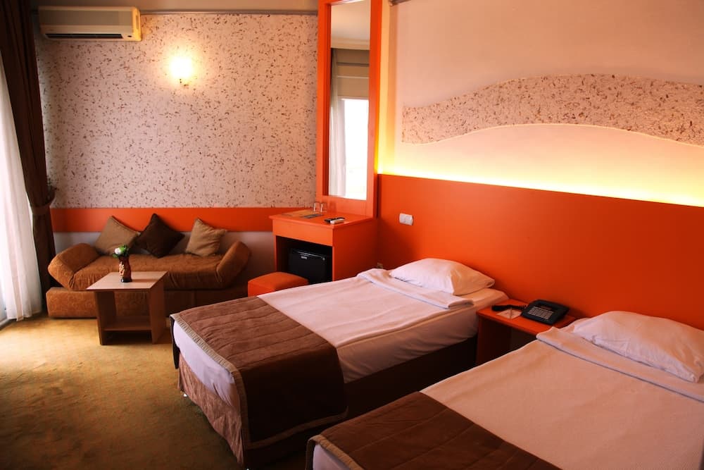 Orient Life Hotel