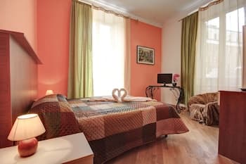 Simones House Roma